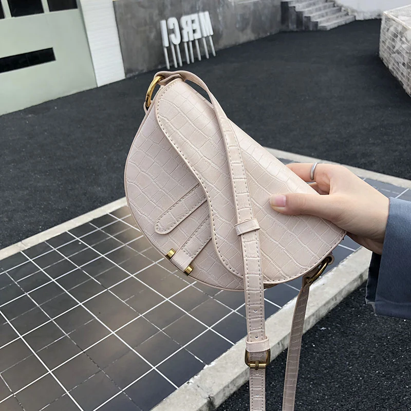 

Small Saddle Bag For Women Female Shoulder Crocodile Alligator Crossbody Bags Women Leather Bag Flap Pocket Casual Designer Sac