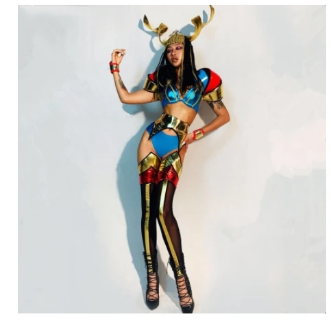 Red Blue Faux Leather Bikini Headdress Set Halloween Bar Nightclub Women Cosplay Costume Dance Team Role Performance Dance Wear 
Red Blue Faux Leather Bikini Headdress Set Halloween Bar Nightclub Women Cosplay Costume Dance Team Role Performance Dance Wear