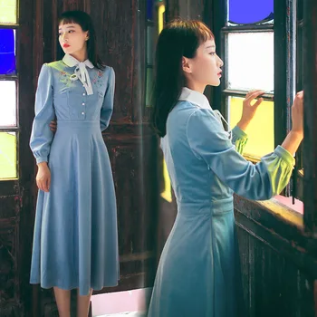 New Style Female Retro Dress Autumn And Winter Long Sleeve Embroidery Cheongsam Classical Dance Performance Blue Clothes DQL3098
New Style Female Retro Dress Autumn And Winter Long Sleeve Embroidery Cheongsam Classical Dance Performance Blue Clothes DQL3098