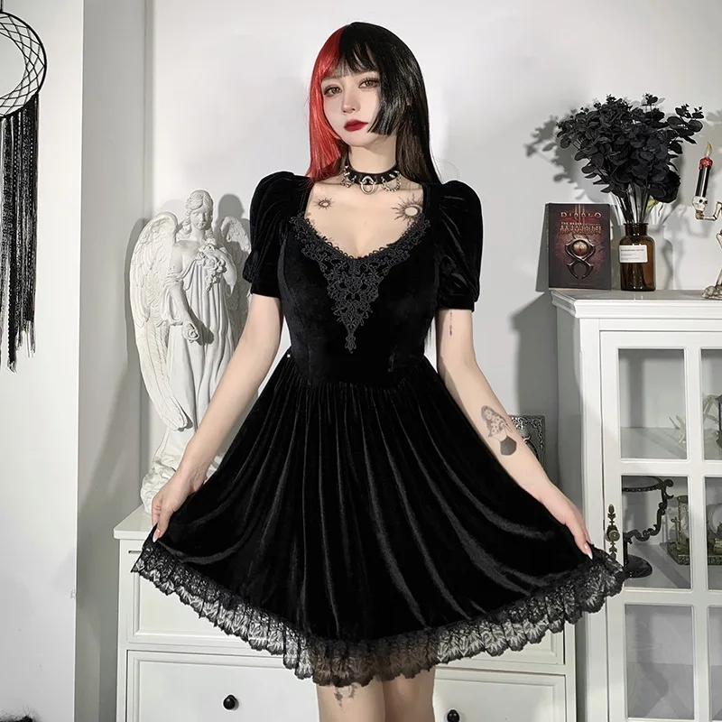 Gothic Black Women Elegant Pleated Dress Summer Lady Lace V Neck Puff Short Sleeve Velvet Dresses Embroidery Empire Vestidos Gothic Black Women Elegant Pleated Dress Summer Lady Lace V Neck Puff Short Sleeve Velvet Dresses Embroidery Empire Vestidos