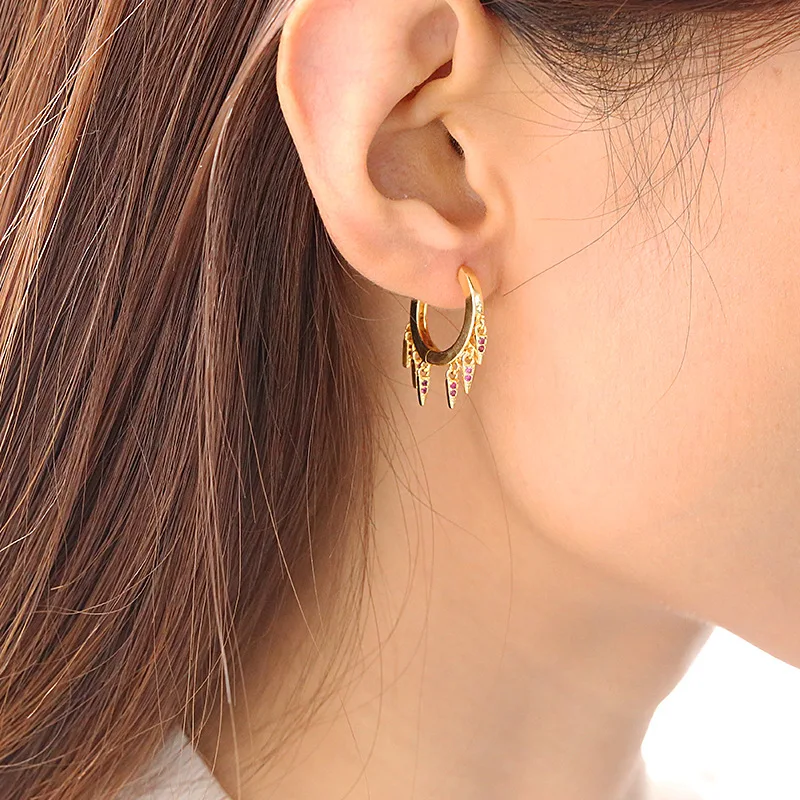 Funmode Hip Hop Gold Color Tassel Small Hoop Earrings for Women Wedding Party Jewelry CZ Earring Brincos Wholesale FE148
Funmode Hip Hop Gold Color Tassel Small Hoop Earrings for Women Wedding Party Jewelry CZ Earring Brincos Wholesale FE148