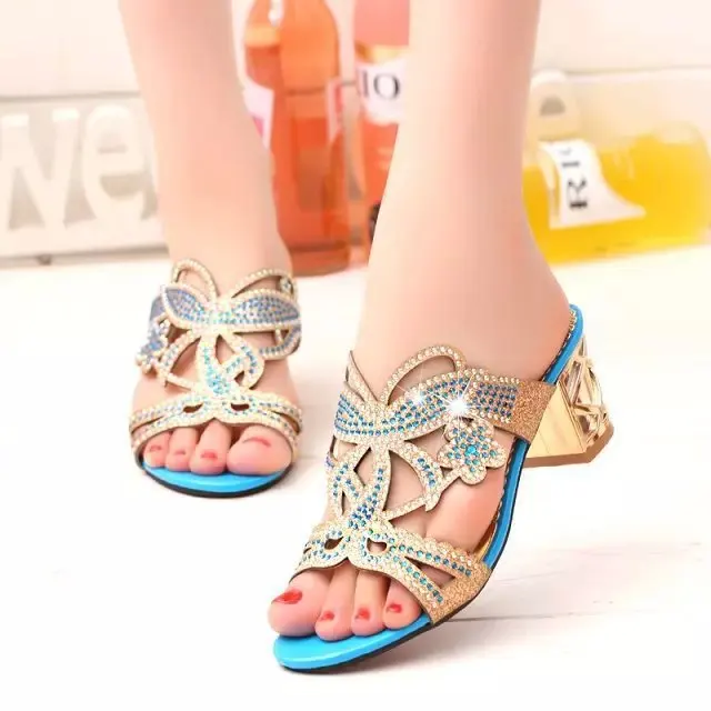 Ozhouzhan New Style Women's Summer with Slippers Women's Chunky-Heel Czech Man-made Diamond Hollow out Line-styled Sandals Women 
Ozhouzhan New Style Women's Summer with Slippers Women's Chunky-Heel Czech Man-made Diamond Hollow out Line-styled Sandals Women