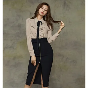 spring Autumn new Korean version of the bow tie long-sleeved shirt + high waist front zipper skirt suit
spring Autumn new Korean version of the bow tie long-sleeved shirt + high waist front zipper skirt suit