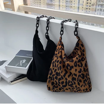 Vintage Acrylic Chains Women Shoulder Bags Designer Large Capacity Totes Leopart Corduroy Purses Female Casual Crossbody Bag
Vintage Acrylic Chains Women Shoulder Bags Designer Large Capacity Totes Leopart Corduroy Purses Female Casual Crossbody Bag