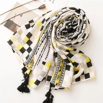 KYQIAO Women plaid head scarf female autumn winter Spain style fashion ethnic long geometric plaid scarf платки женские
KYQIAO Women plaid head scarf female autumn winter Spain style fashion ethnic long geometric plaid scarf платки женские