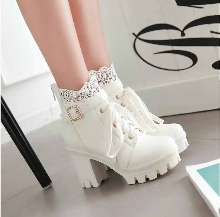 New winter pattern High-heeled Coarse heel Martin boots Frenulum Waterproof Thick bottom Large code white Women Boots 34-43
New winter pattern High-heeled Coarse heel Martin boots Frenulum Waterproof Thick bottom Large code white Women Boots 34-43