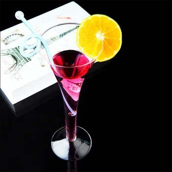230ML Creative Cocktail Glass Cup Inverted Triangle Cup Martini Glass Red Wine Glass Tall Champagne Glass for Wine Whiskey Juice 
230ML Creative Cocktail Glass Cup Inverted Triangle Cup Martini Glass Red Wine Glass Tall Champagne Glass for Wine Whiskey Juice