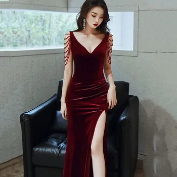 Sexy High Split Cheongsam Slim Burgundy Beads Formal Party Dress Deep V-Neck Evening Prom Gowns Elegant Velvet Robe De Soiree
Sexy High Split Cheongsam Slim Burgundy Beads Formal Party Dress Deep V-Neck Evening Prom Gowns Elegant Velvet Robe De Soiree