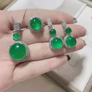 Natural agate S925 inlaid with silver pendants, rings and Earrings three piece suit 
Natural agate S925 inlaid with silver pendants, rings and Earrings three piece suit