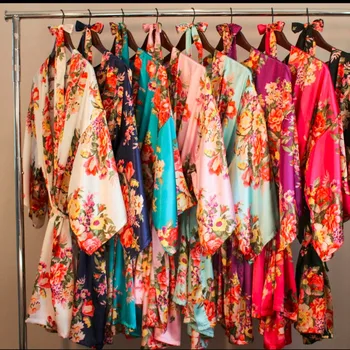 New Wedding Bride Bridesmaid Floral Robe Satin Rayon Bathrobe Nightgown for Women Kimono Sleepwear Flower Plus Size
New Wedding Bride Bridesmaid Floral Robe Satin Rayon Bathrobe Nightgown for Women Kimono Sleepwear Flower Plus Size