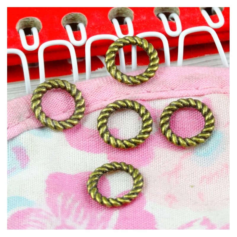 200pcs 10MM Antique Bronze Plated Circle Charms DIY Jewelry Making Pendant Fit Bracelets Necklaces Earrings Handmade Crafts
200pcs 10MM Antique Bronze Plated Circle Charms DIY Jewelry Making Pendant Fit Bracelets Necklaces Earrings Handmade Crafts
