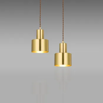 Golden vintage industrial pendant light nordic retro light iron lampshade loft LED lamp for dining room Countryside pendant lamp
Golden vintage industrial pendant light nordic retro light iron lampshade loft LED lamp for dining room Countryside pendant lamp