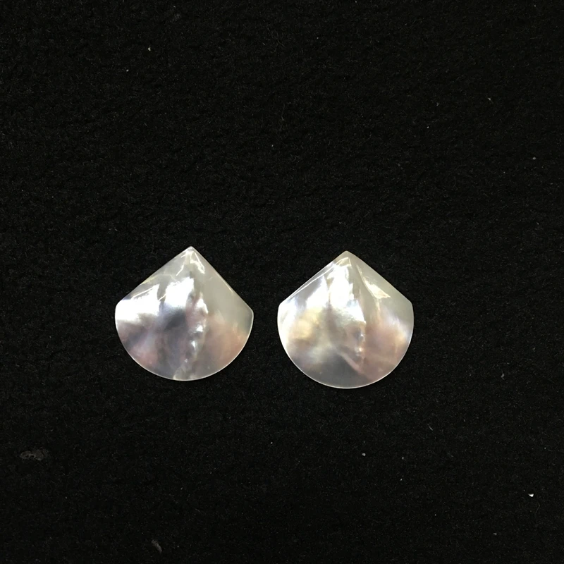 25MM 20Pcs/Lot Fan-Shaped 100% Natural White Pearl Mother Shell Stone Bead Jewelry Diy Making Findings Accessories
25MM 20Pcs/Lot Fan-Shaped 100% Natural White Pearl Mother Shell Stone Bead Jewelry Diy Making Findings Accessories