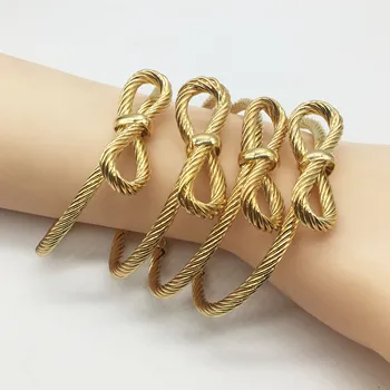 New fashion bracelet Dubai gold-color of women cuff delicate wedding bracelet beautiful Birthday gift Jewelry 4pieces
New fashion bracelet Dubai gold-color of women cuff delicate wedding bracelet beautiful Birthday gift Jewelry 4pieces
