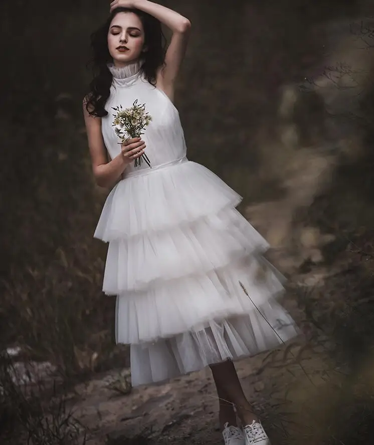 Modern A-line Tea Length Short Wedding Dresses Halter Ruched Tiers Tulle Outdoor Bridal Gowns Rustic Country Dress
Modern A-line Tea Length Short Wedding Dresses Halter Ruched Tiers Tulle Outdoor Bridal Gowns Rustic Country Dress