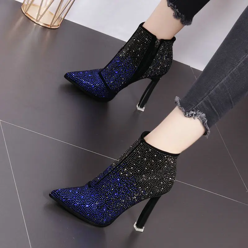 shoes woman Winter boots rhinestone wedding shoes pointed toe genuine leather thin high-heeled heels side zipper crystal boots
shoes woman Winter boots rhinestone wedding shoes pointed toe genuine leather thin high-heeled heels side zipper crystal boots