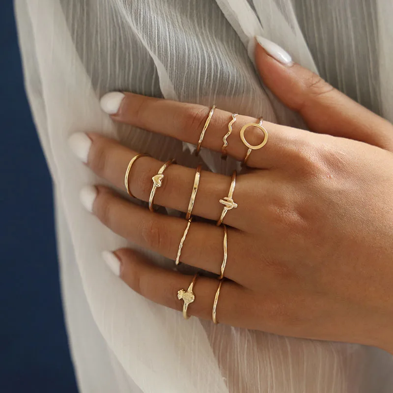 11 Pcs/Set Women Gold Rings Set Personality Pineapple Heart Cactus Round Geometric Irregular Joint Ring Charm Lady Party Jewelry
11 Pcs/Set Women Gold Rings Set Personality Pineapple Heart Cactus Round Geometric Irregular Joint Ring Charm Lady Party Jewelry