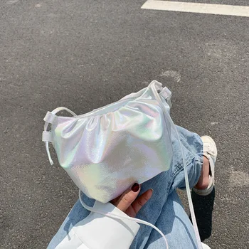 2020 new cloud bag female Korean casual temperament simple small bag fashion tide messenger bag fold bag
2020 new cloud bag female Korean casual temperament simple small bag fashion tide messenger bag fold bag