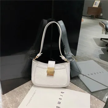 2020 new Korean version of the stone pattern small square bag solid color retro small square treasure bag female bag
2020 new Korean version of the stone pattern small square bag solid color retro small square treasure bag female bag
