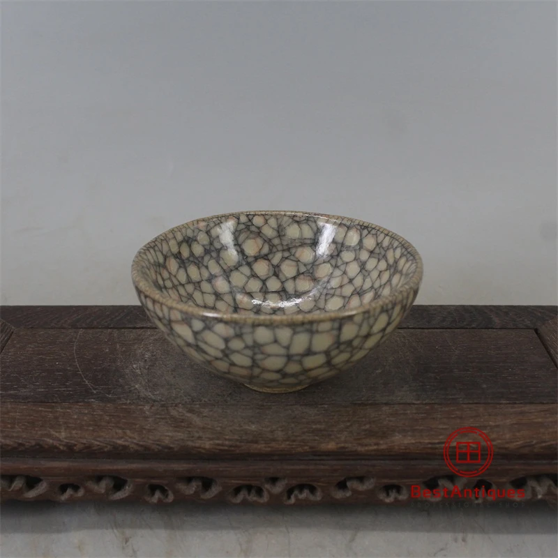 Song Official Kiln Gold Wire Wire Bucket Tea Bowl Flower Vase Antique Vase Decoration Handmade Porcelain Collection Home Decor
Song Official Kiln Gold Wire Wire Bucket Tea Bowl Flower Vase Antique Vase Decoration Handmade Porcelain Collection Home Decor