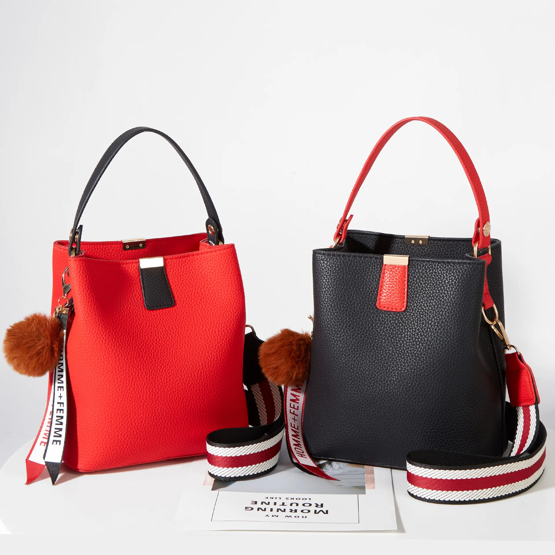 2020 New Style Bag Women's Bucket Bag Wide-Strap Contrast Color Summer Versitile Fashion Crossbody Bag
2020 New Style Bag Women's Bucket Bag Wide-Strap Contrast Color Summer Versitile Fashion Crossbody Bag