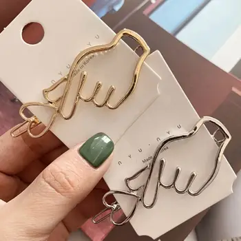 Korean Creative Finger Heart Shaped Bobby Pins Women Girls Polished Metallic Gold Silver Hair Clips Hollow Geometric Barrettes
Korean Creative Finger Heart Shaped Bobby Pins Women Girls Polished Metallic Gold Silver Hair Clips Hollow Geometric Barrettes
