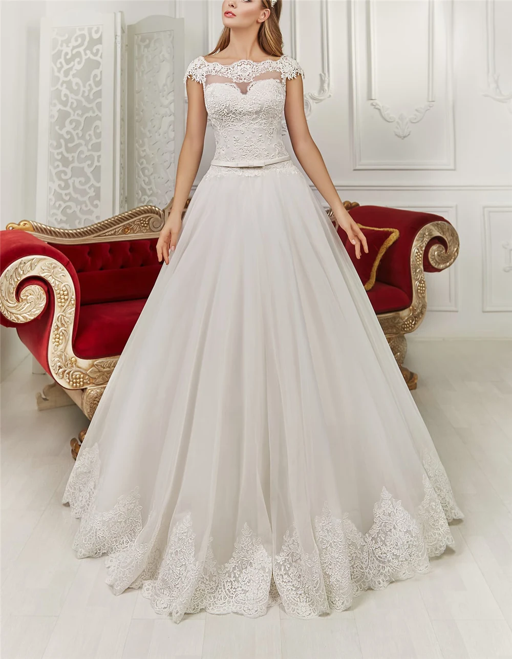 Excellent White Lace Appliques Robe De Mariee Courte Sash Appliques Lace-Up Court Train Elegant Appliques Vestidos De Novias 
Excellent White Lace Appliques Robe De Mariee Courte Sash Appliques Lace-Up Court Train Elegant Appliques Vestidos De Novias