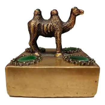 LaoJunLu Old Brass Inlaid Gems [Desert Boat Lucky Camel Jade Seal Copper Seal Study Room Decoration Imitation antique bronze
LaoJunLu Old Brass Inlaid Gems [Desert Boat Lucky Camel Jade Seal Copper Seal Study Room Decoration Imitation antique bronze