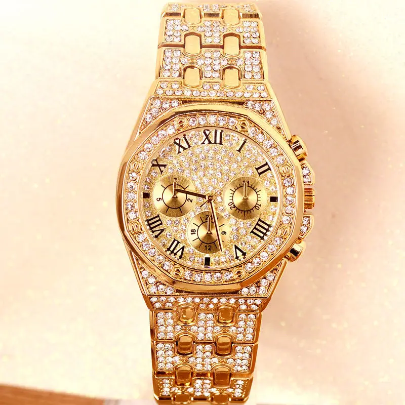 2020 new European and American high-end cool big dial three-eye local gold men's watch personality waterproof steel band diamond
2020 new European and American high-end cool big dial three-eye local gold men's watch personality waterproof steel band diamond