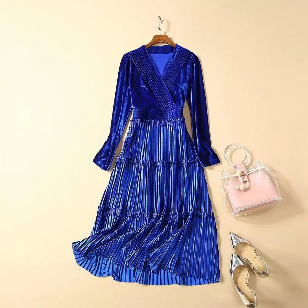 2019 New Women Autumn Winter Velvet Midi Dress Female Vintage Party Ladies Formal Elegant Pleated V Neck dresses Vestidos
2019 New Women Autumn Winter Velvet Midi Dress Female Vintage Party Ladies Formal Elegant Pleated V Neck dresses Vestidos