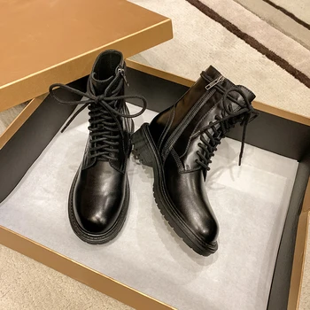 Donna-in Classic Genuine Leather Black Motorcycle Boots Lace-up Platform Boots Women Autumn Martin Boots Designer Shoes Ladies
Donna-in Classic Genuine Leather Black Motorcycle Boots Lace-up Platform Boots Women Autumn Martin Boots Designer Shoes Ladies