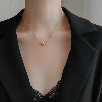 YUN RUO 2020 18K Gold Hoop Knot Pendant Necklace Choker Fashion Sexy Titanium Stainless Steel Jewelry Woman Accessory Not Fade 
YUN RUO 2020 18K Gold Hoop Knot Pendant Necklace Choker Fashion Sexy Titanium Stainless Steel Jewelry Woman Accessory Not Fade