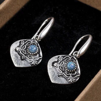 2020 Vintage Dangle Earrings Green Stone Leaf Ear Hook Women Wedding Jewelry Drop Statement Earrings Aretes De Mujer Modernos
2020 Vintage Dangle Earrings Green Stone Leaf Ear Hook Women Wedding Jewelry Drop Statement Earrings Aretes De Mujer Modernos
