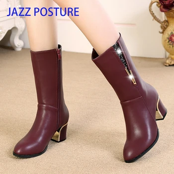 2020 new Low-heeled Short boots women Autumn New winter Round head boots woman plus size 41 zapatos de mujer z417 
2020 new Low-heeled Short boots women Autumn New winter Round head boots woman plus size 41 zapatos de mujer z417
