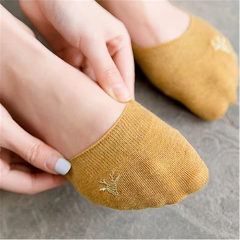 Harajuku Japanese Invisible Short Boat Socks Cute Cartoon Embroidered Solid Color Non-Slip Cotton Hosiery Women Girls
Harajuku Japanese Invisible Short Boat Socks Cute Cartoon Embroidered Solid Color Non-Slip Cotton Hosiery Women Girls