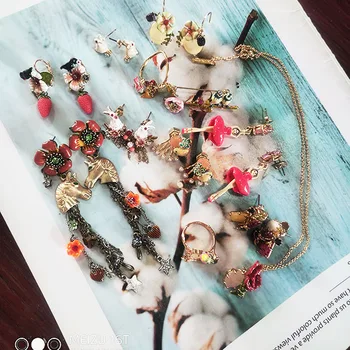 2020 Sale Earings Oorbellen French Enamel Glaze Lin Zhiling Same Dancer Earrings Yu Beauty Necklace Parrot Ring Brooch
2020 Sale Earings Oorbellen French Enamel Glaze Lin Zhiling Same Dancer Earrings Yu Beauty Necklace Parrot Ring Brooch