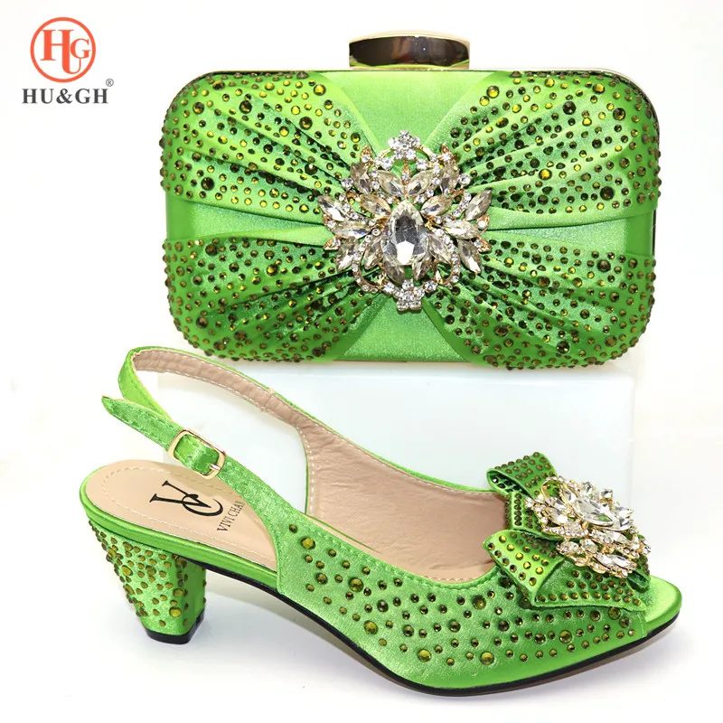 2019 Italian Shoes with Matching Bags Set Green Color Nigerian Women Wedding Crystals High Heels Sandals African Shoes Bags Set
2019 Italian Shoes with Matching Bags Set Green Color Nigerian Women Wedding Crystals High Heels Sandals African Shoes Bags Set