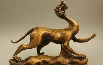 8 "China Chinese Folk Fengshui Bronze Dragon Beast Tiger Foo Dogs Statue 
8 "China Chinese Folk Fengshui Bronze Dragon Beast Tiger Foo Dogs Statue
