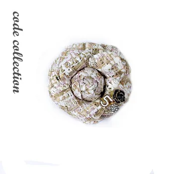 Wool Knitting Flower Brooch Cloth Art Classic Camellia Broche Pins Brooches NO.5 Women Shawl Shirt Collar Accessories
Wool Knitting Flower Brooch Cloth Art Classic Camellia Broche Pins Brooches NO.5 Women Shawl Shirt Collar Accessories