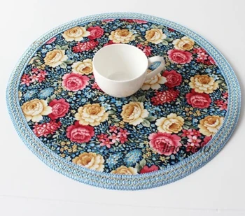 European-style high-end rustic style fabric round placemat Table cotton insulation pad Table runner
European-style high-end rustic style fabric round placemat Table cotton insulation pad Table runner