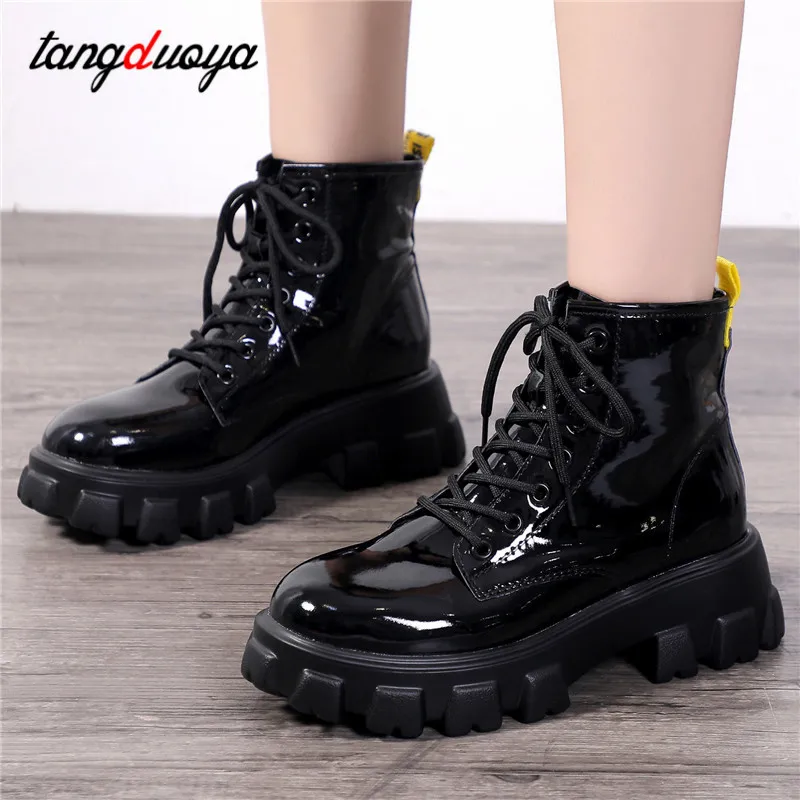 Boots women's winter warm snow boots PU leather thick bottom round head straps comfortable winter casual shoes Zapatos-De-Mujer
Boots women's winter warm snow boots PU leather thick bottom round head straps comfortable winter casual shoes Zapatos-De-Mujer