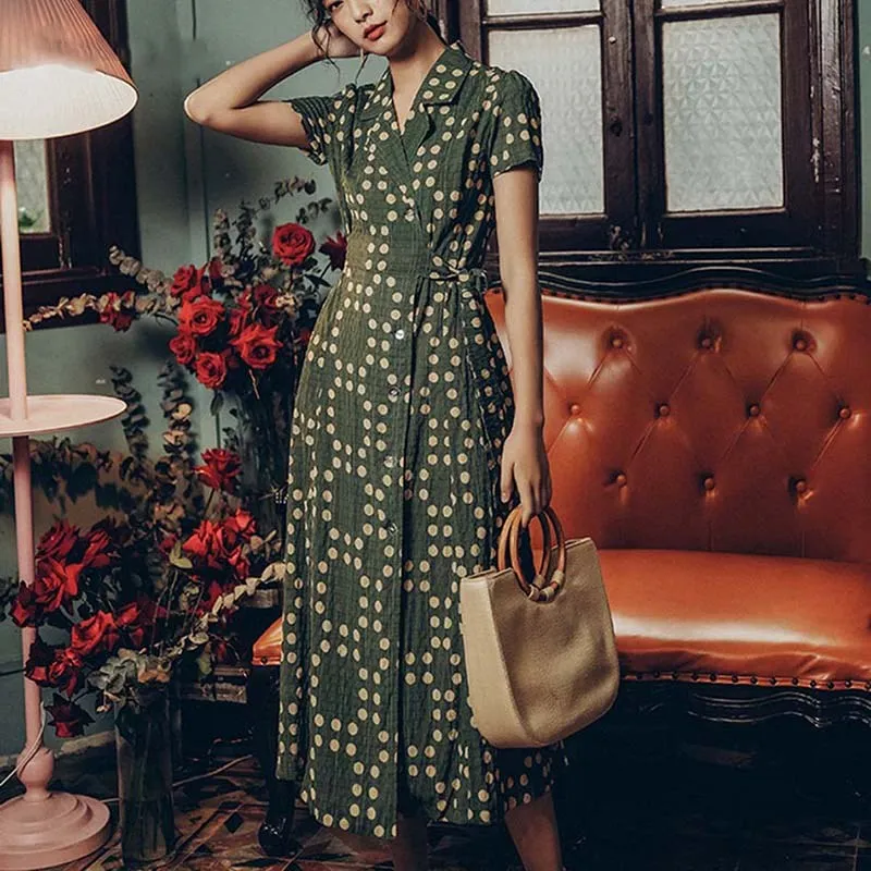 2019 Summer Autumn Women Chiffon Midi Dress Boho Vintage Green A-Line Dress Notched Casual Short Sleeve Polka Dot Dress
2019 Summer Autumn Women Chiffon Midi Dress Boho Vintage Green A-Line Dress Notched Casual Short Sleeve Polka Dot Dress