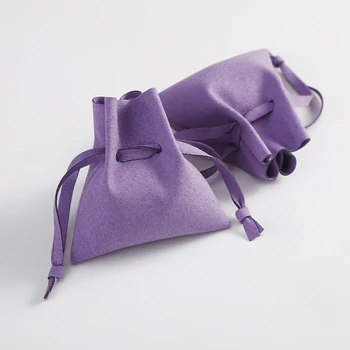 Christmas Wedding Presents Gift Pouch Small Chic Velvet Envelope Pouches Microfiber Jewelry Packaging for Ring Earrings Necklace
Christmas Wedding Presents Gift Pouch Small Chic Velvet Envelope Pouches Microfiber Jewelry Packaging for Ring Earrings Necklace