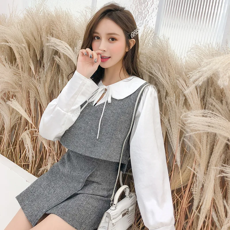 Goddess Western Style Short-height High Waist Skirt Set Casual Slimming by Age WOMEN'S Suit Three-piece Set Hong Kong Flavor
Goddess Western Style Short-height High Waist Skirt Set Casual Slimming by Age WOMEN'S Suit Three-piece Set Hong Kong Flavor