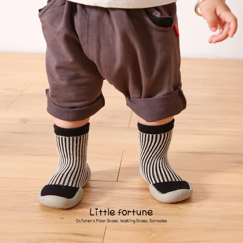 Autumn non-slip children's socks shoes baby toddler shoes soft bottom Korean style comfortable and breathable WJH310 
Autumn non-slip children's socks shoes baby toddler shoes soft bottom Korean style comfortable and breathable WJH310