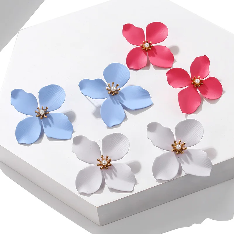 Simple Design Flower Earrings Korean Style Minimalist Jewelry White Red Small Stud Earrings For Women Classical Trendy Brincos
Simple Design Flower Earrings Korean Style Minimalist Jewelry White Red Small Stud Earrings For Women Classical Trendy Brincos