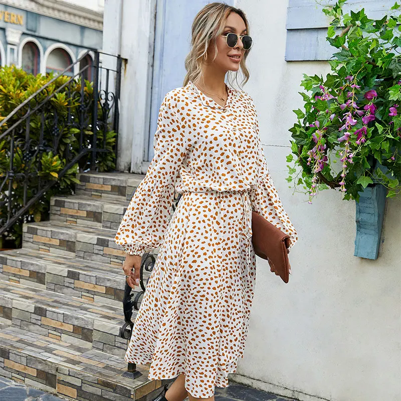 2020 New Autumn Winter Simple Print Dress Women Fashion Lace Up Button Stand Collar Full Sleeve Dress Female Casual
2020 New Autumn Winter Simple Print Dress Women Fashion Lace Up Button Stand Collar Full Sleeve Dress Female Casual