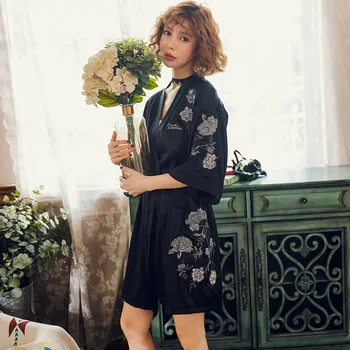 Ladies Summer Silk Embroidery Silk Sexy Temptation Pajamas Summer Half-Sleeved Thin Ice Silk Spring And Summer Models
Ladies Summer Silk Embroidery Silk Sexy Temptation Pajamas Summer Half-Sleeved Thin Ice Silk Spring And Summer Models