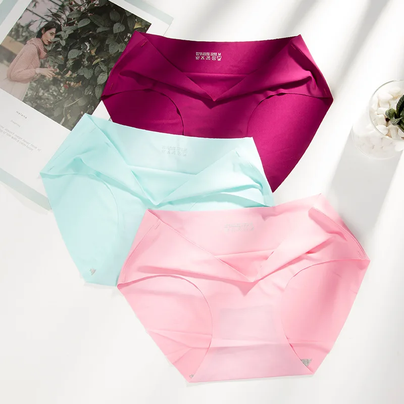 Explosion models one-piece ice silk seamless underwear women cotton low waist ladies triangle briefs
Explosion models one-piece ice silk seamless underwear women cotton low waist ladies triangle briefs