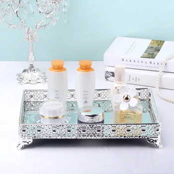 European silver plated rectangular cake plate hollow mirror snack plate wedding table decoration ornaments
European silver plated rectangular cake plate hollow mirror snack plate wedding table decoration ornaments